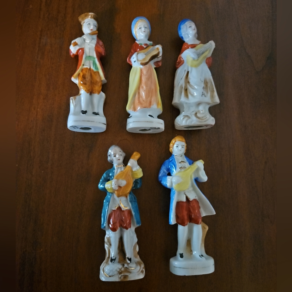 Vintage Porcelain Set Of Five Occupied Japan Collenial Figurines